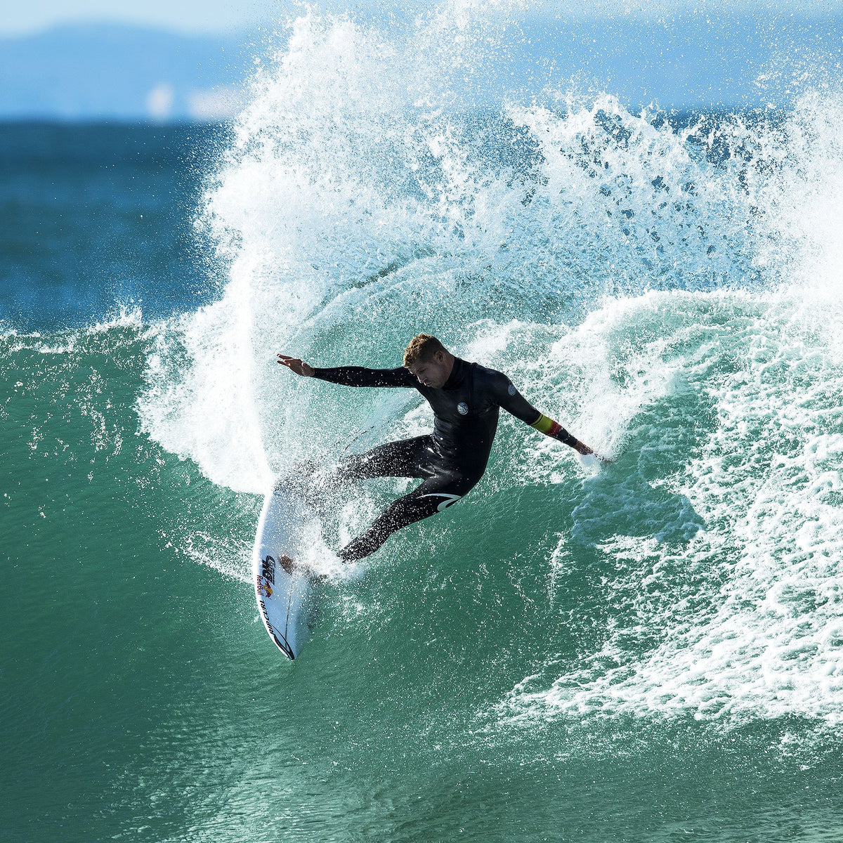 mick fanning surfing